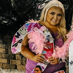 Meet your Posher, Lindsey